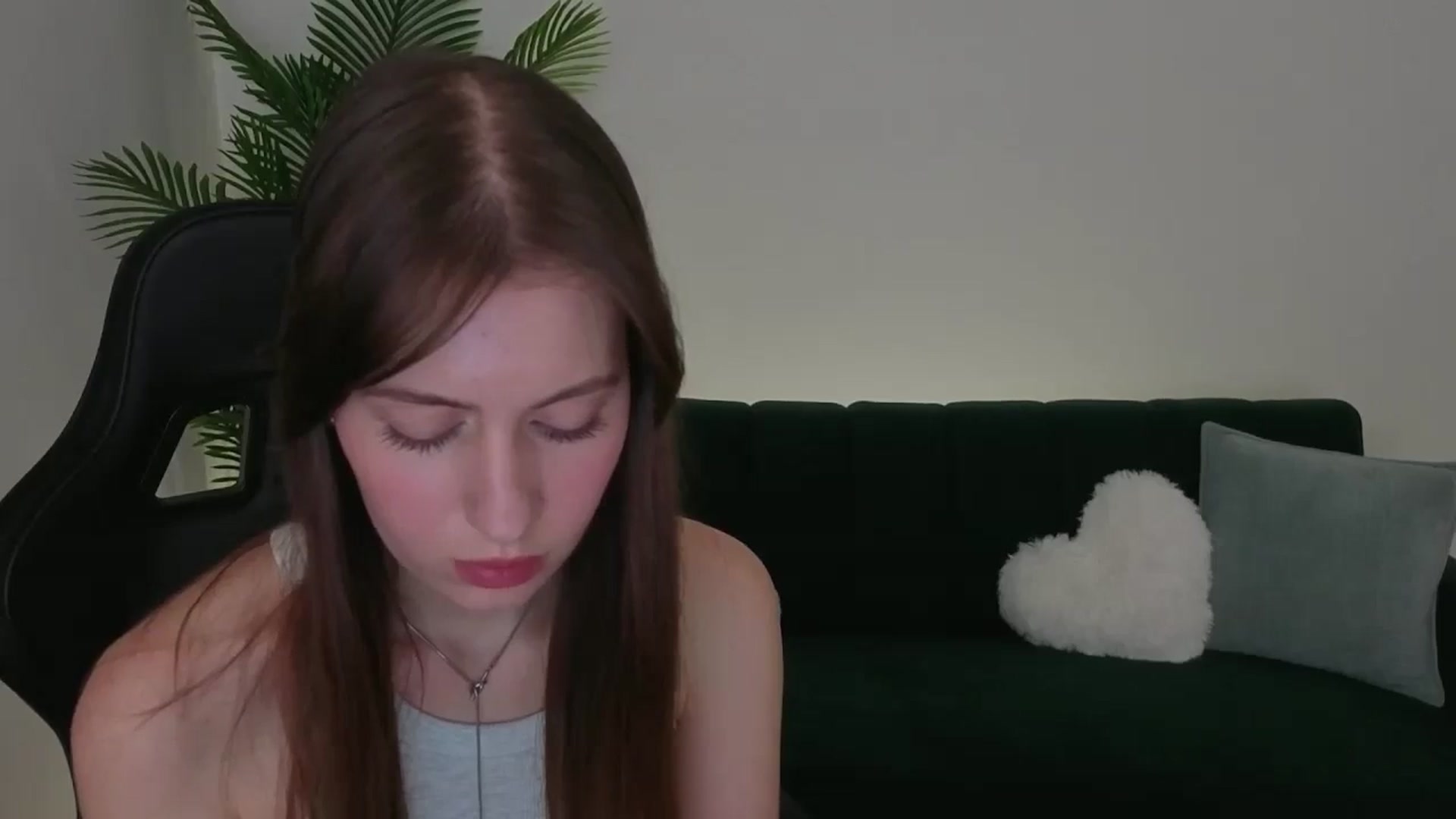 Gallery image thumbnail from Meliora's myfreecams stream on, 12/04/2025, 15:24 image 15 of 20