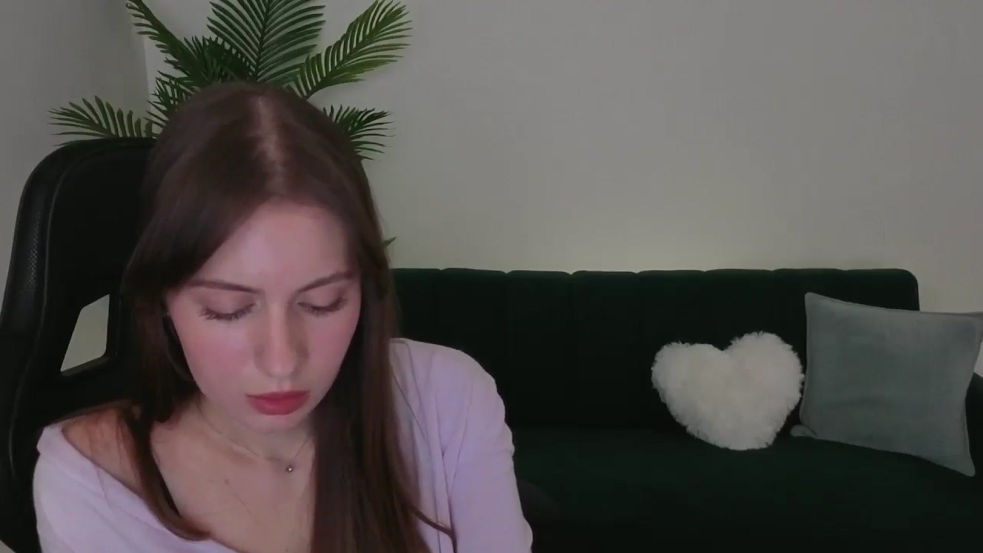 Gallery image thumbnail from Meliora's myfreecams stream on, 12/05/2025, 14:19 image 6 of 20