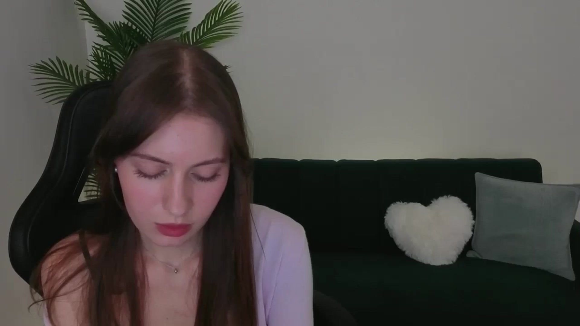 Gallery image thumbnail from Meliora's myfreecams stream on, 12/05/2025, 14:19 image 4 of 20