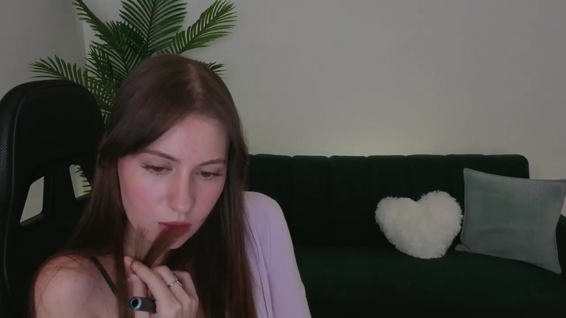 Gallery image thumbnail from Meliora's myfreecams stream on, 12/05/2025, 14:19 image 14 of 20