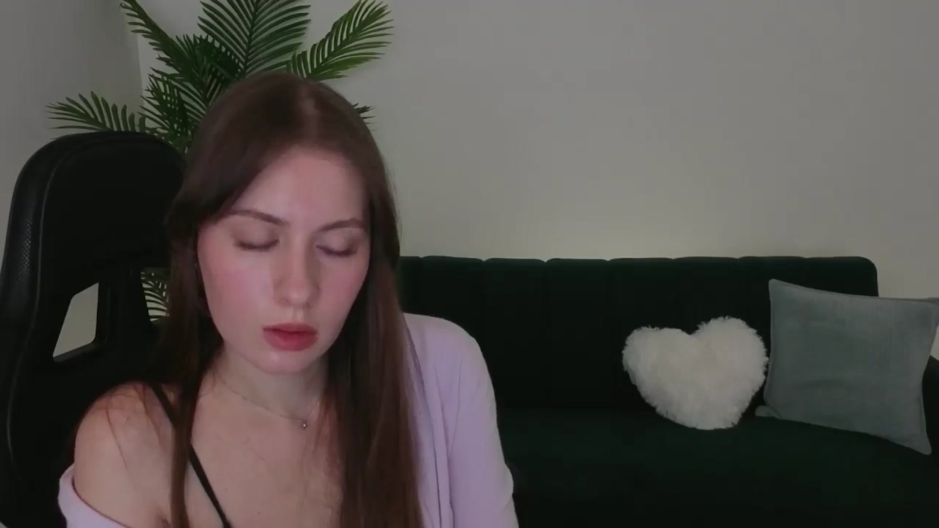 Gallery image thumbnail from Meliora's myfreecams stream on, 12/05/2025, 14:19 image 10 of 20