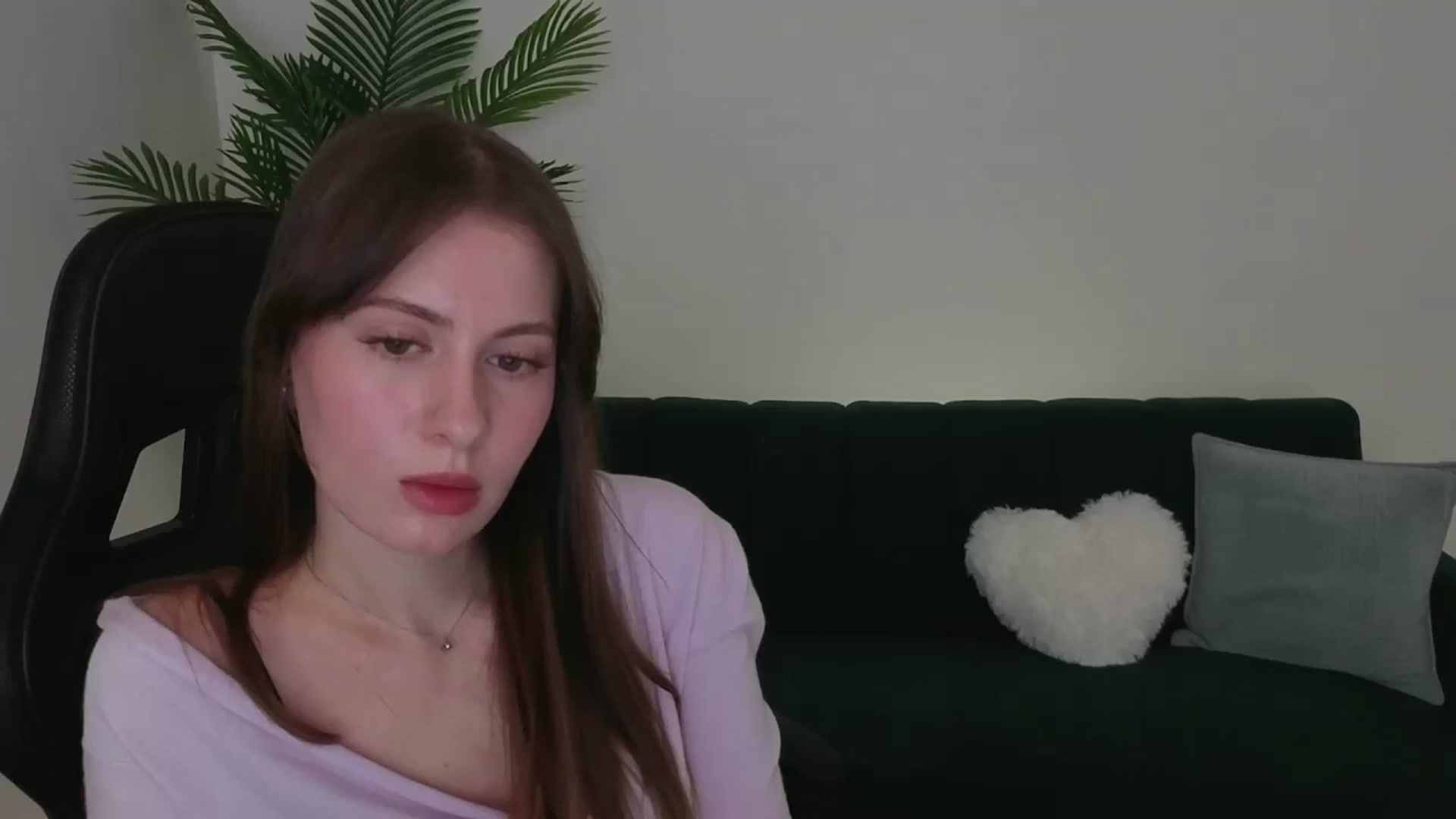 Gallery image thumbnail from Meliora's myfreecams stream on, 12/05/2025, 14:19 image 5 of 20