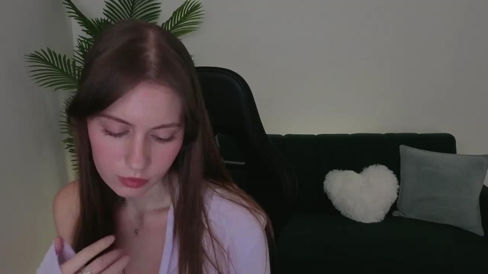 Gallery image thumbnail from Meliora's myfreecams stream on, 12/05/2025, 14:19 image 18 of 20