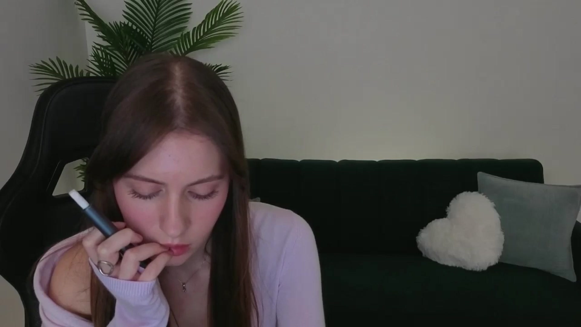 Gallery image thumbnail from Meliora's myfreecams stream on, 12/05/2025, 14:51 image 5 of 20