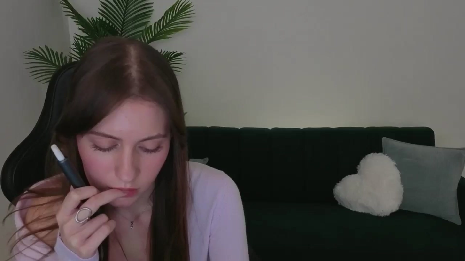 Gallery image thumbnail from Meliora's myfreecams stream on, 12/05/2025, 14:51 image 1 of 20