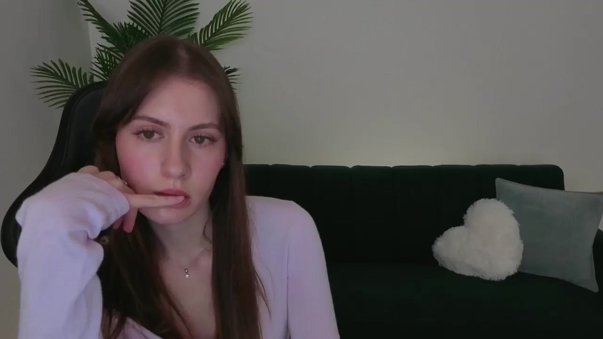 Gallery image thumbnail from Meliora's myfreecams stream on, 12/05/2025, 14:51 image 15 of 20