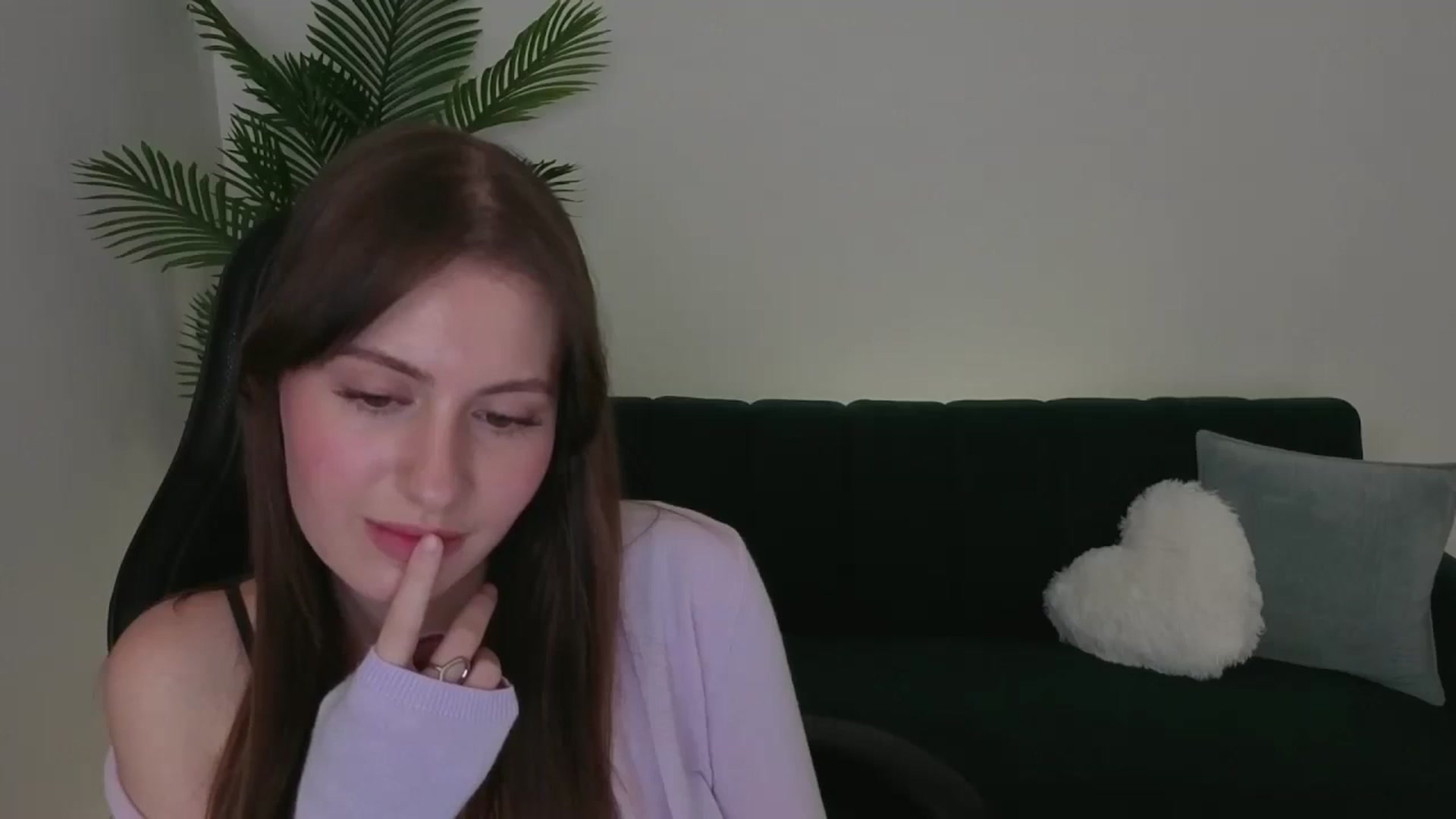 Gallery image thumbnail from Meliora's myfreecams stream on, 12/05/2025, 15:55 image 9 of 20