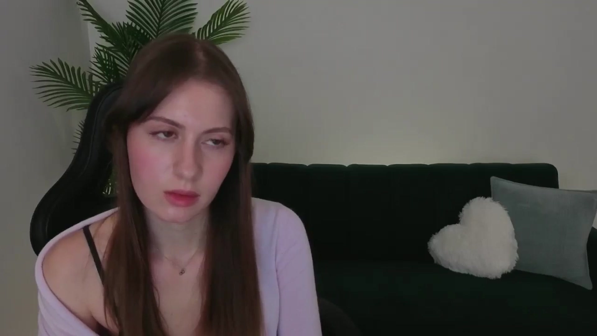 Gallery image thumbnail from Meliora's myfreecams stream on, 12/05/2025, 15:55 image 4 of 20