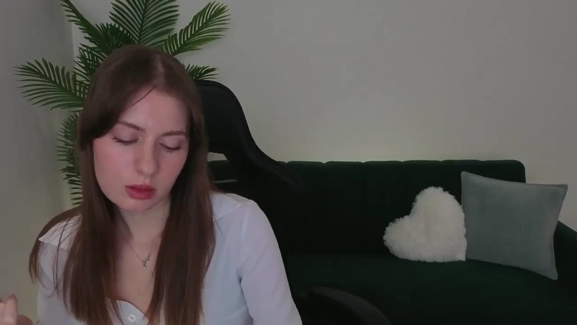 Gallery image thumbnail from Meliora's myfreecams stream on, 12/06/2025, 14:17 image 3 of 20