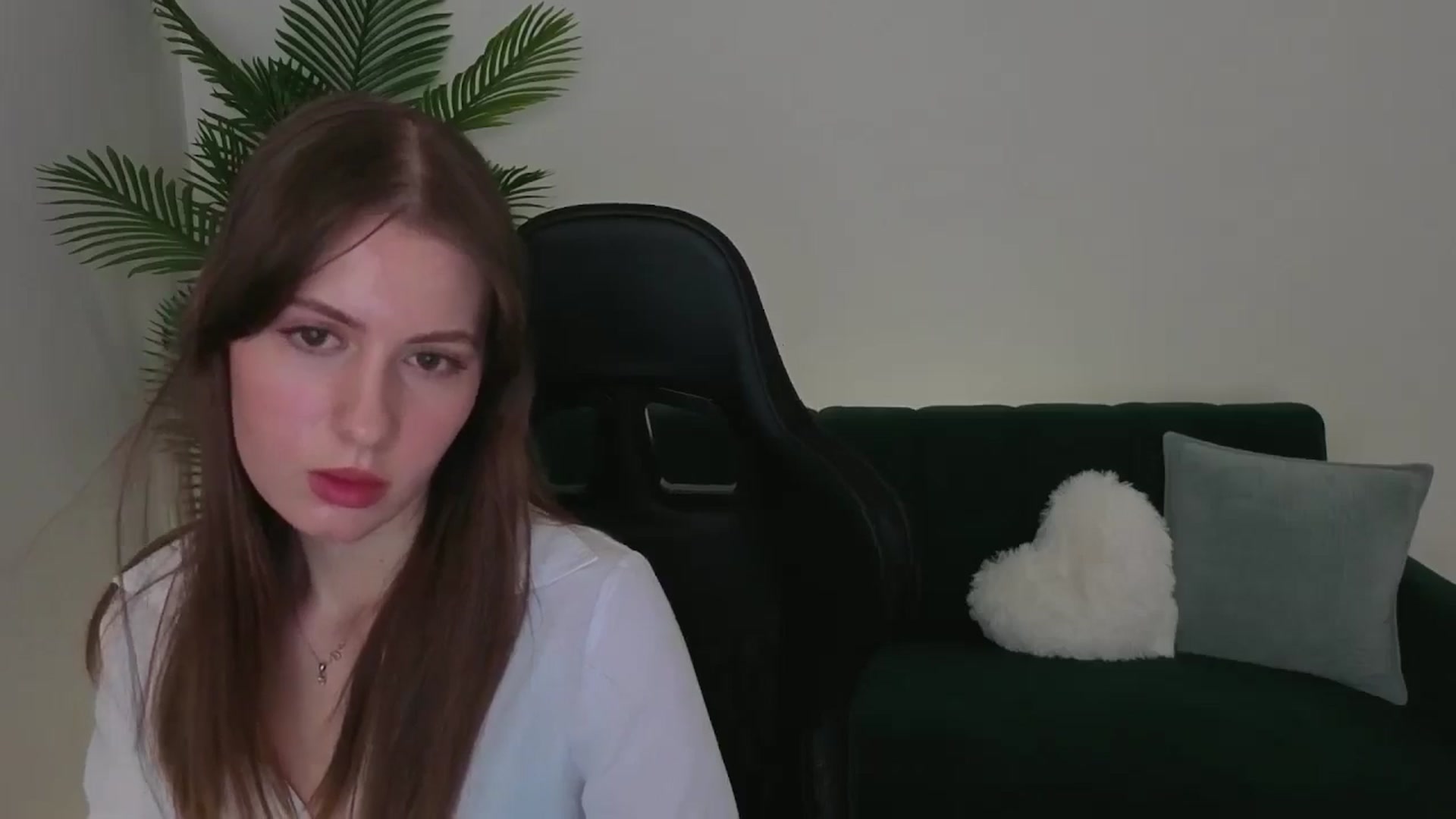 Gallery image thumbnail from Meliora's myfreecams stream on, 12/06/2025, 14:17 image 5 of 20