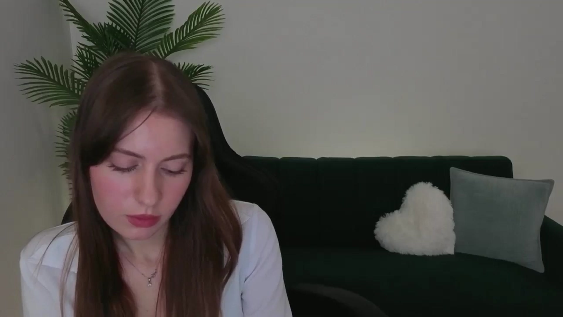 Gallery image thumbnail from Meliora's myfreecams stream on, 12/06/2025, 14:17 image 15 of 20