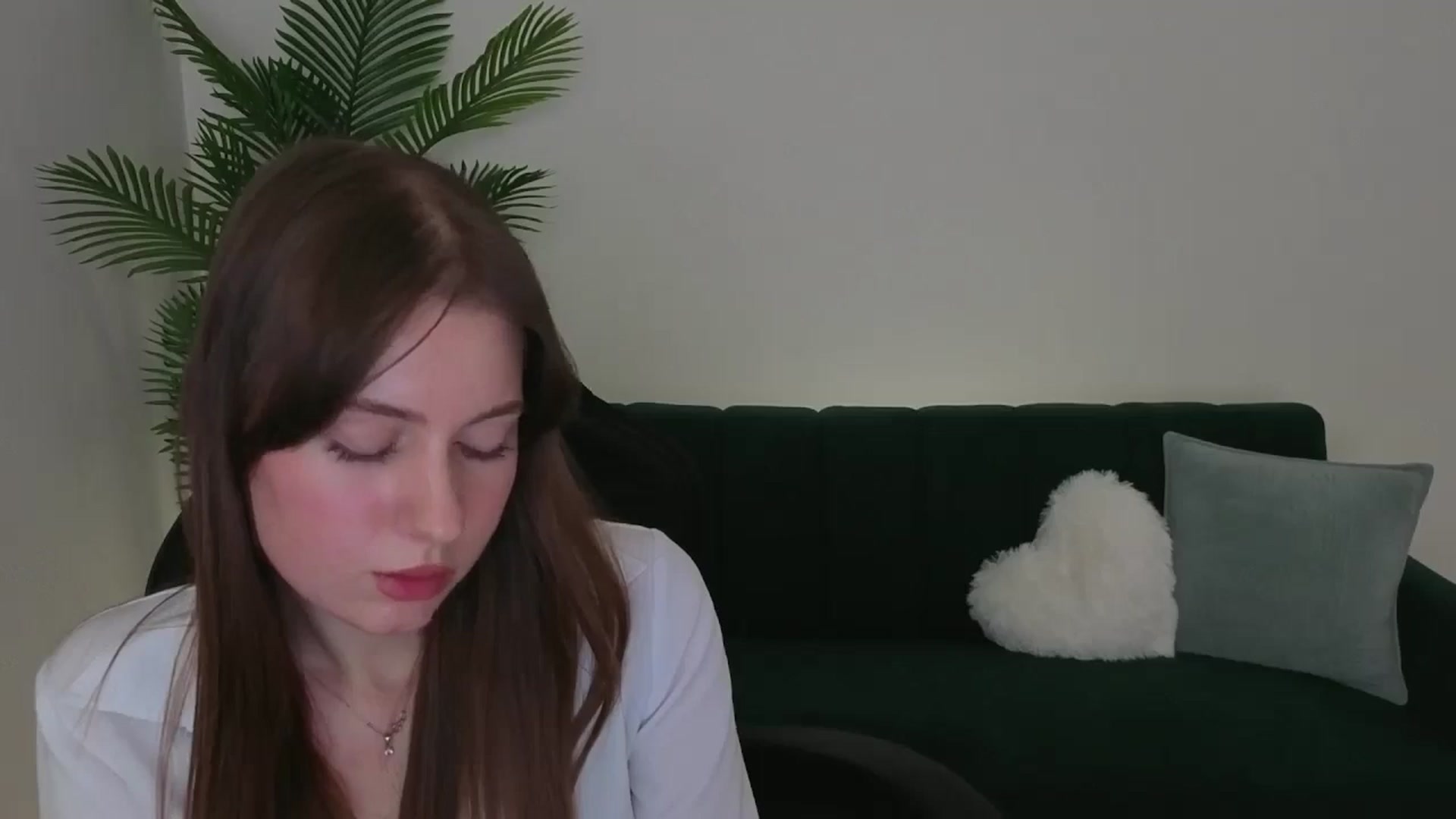 Gallery image thumbnail from Meliora's myfreecams stream on, 12/06/2025, 14:17 image 16 of 20