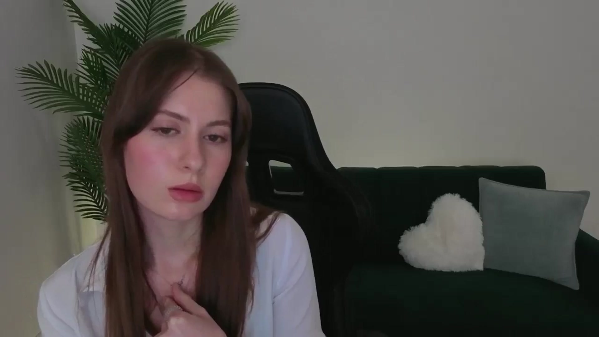 Gallery image thumbnail from Meliora's myfreecams stream on, 12/06/2025, 15:23 image 15 of 20