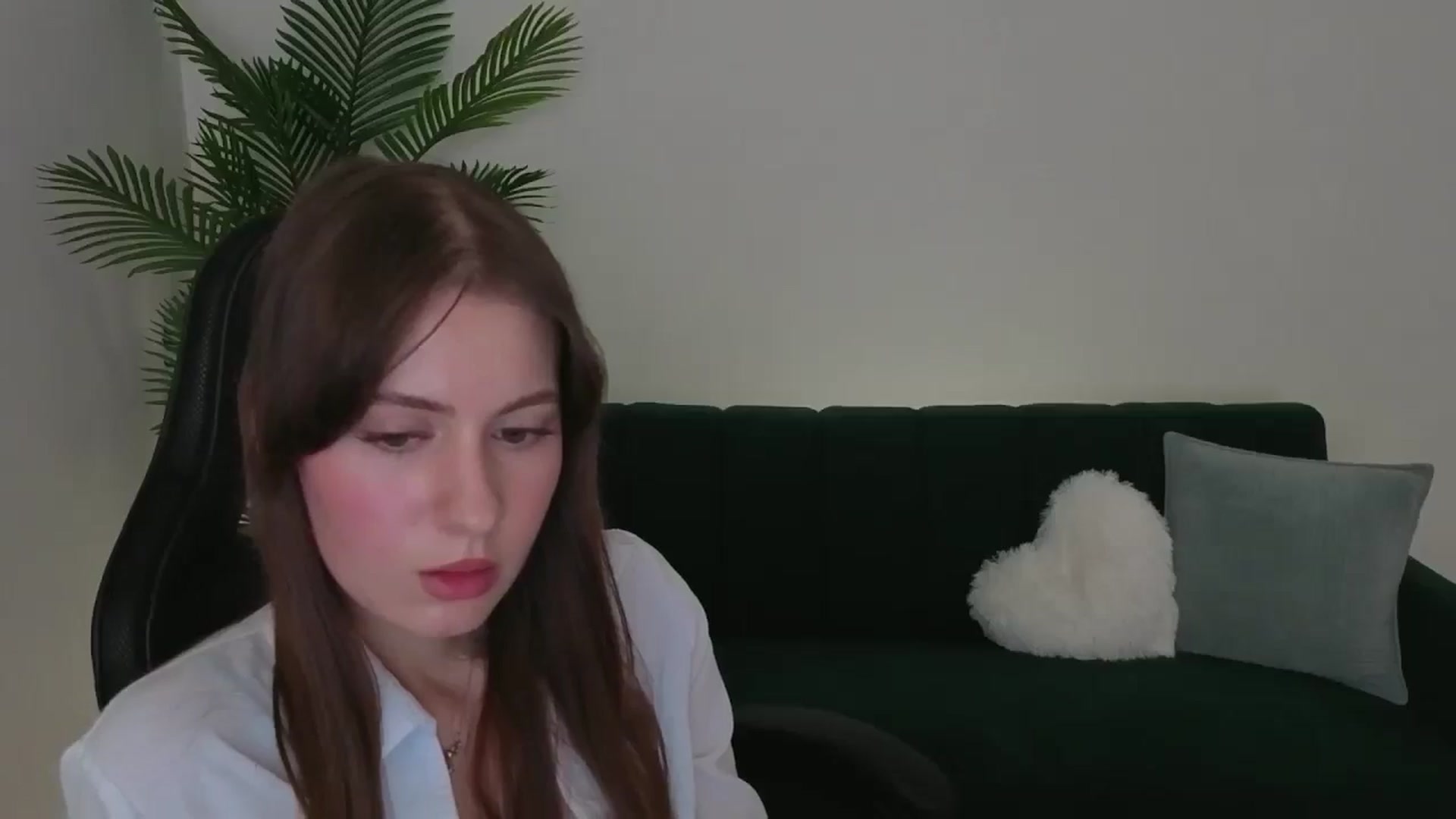 Gallery image thumbnail from Meliora's myfreecams stream on, 12/06/2025, 15:23 image 12 of 20