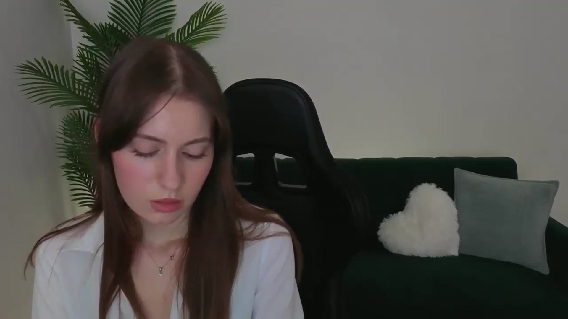 Gallery image thumbnail from Meliora's myfreecams stream on, 12/06/2025, 15:23 image 18 of 20
