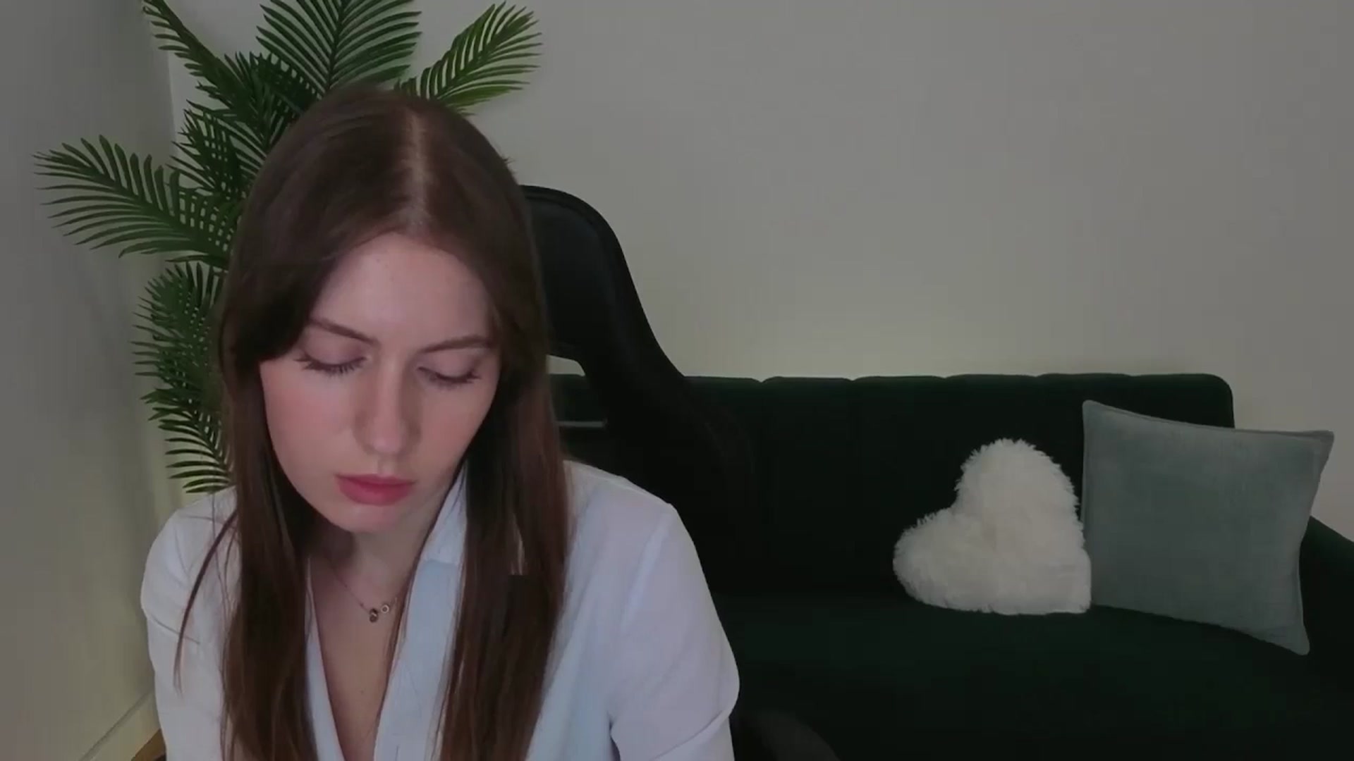 Gallery image thumbnail from Meliora's myfreecams stream on, 12/06/2025, 17:18 image 17 of 20