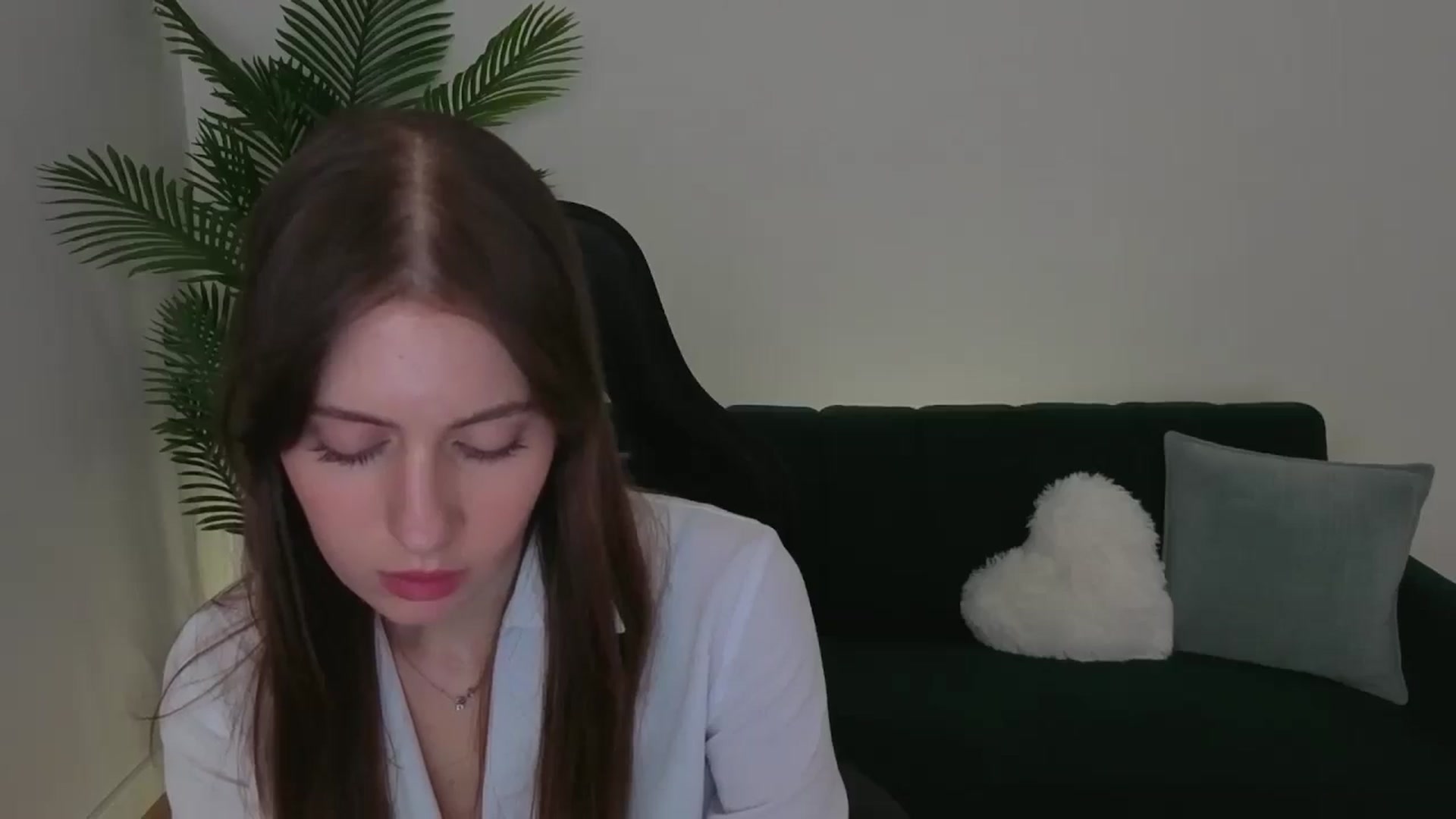 Gallery image thumbnail from Meliora's myfreecams stream on, 12/06/2025, 17:18 image 19 of 20