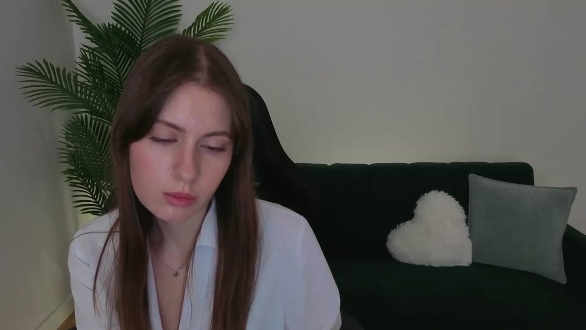 Gallery image thumbnail from Meliora's myfreecams stream on, 12/06/2025, 17:18 image 16 of 20