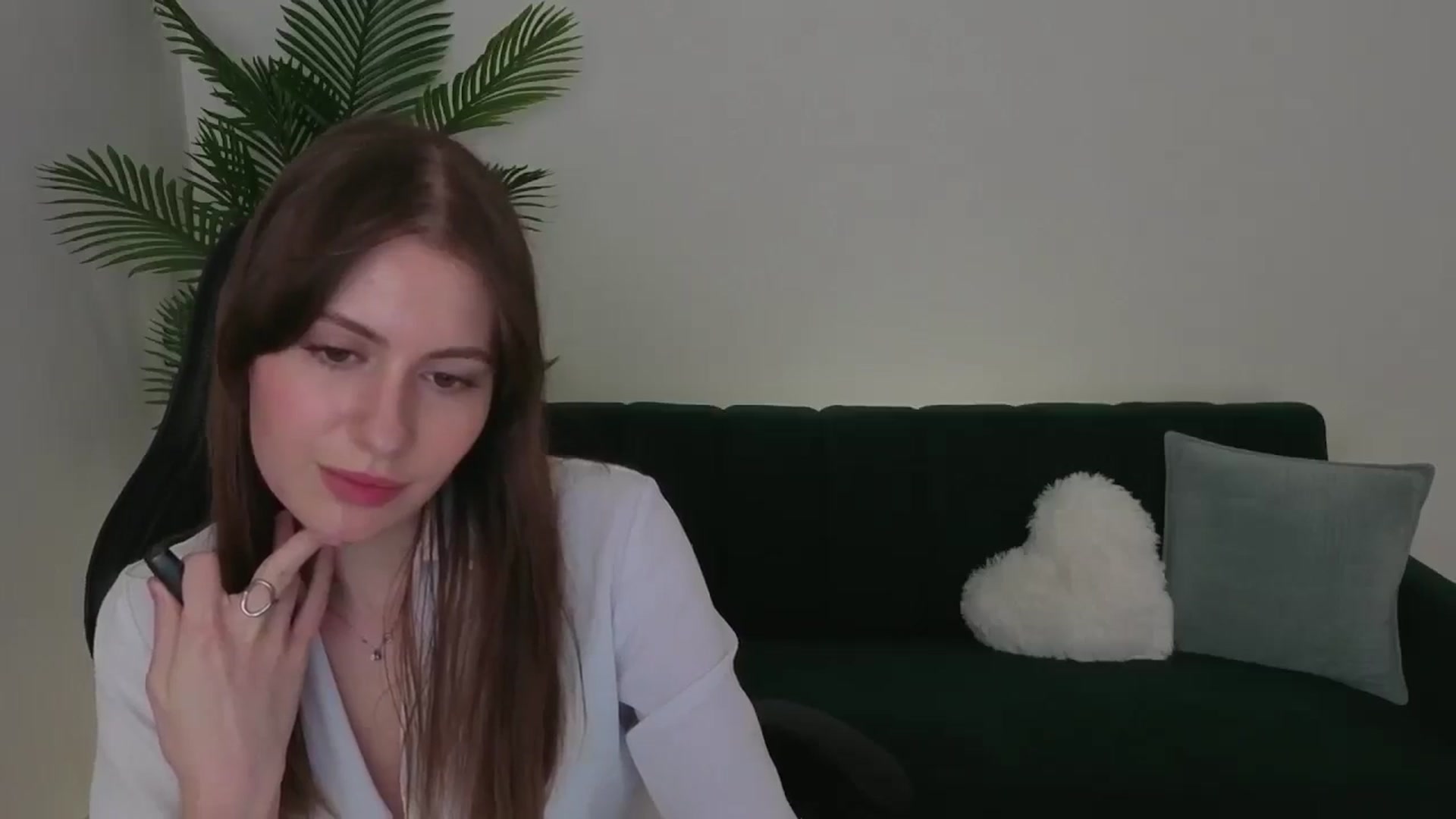 Gallery image thumbnail from Meliora's myfreecams stream on, 12/06/2025, 17:18 image 10 of 20