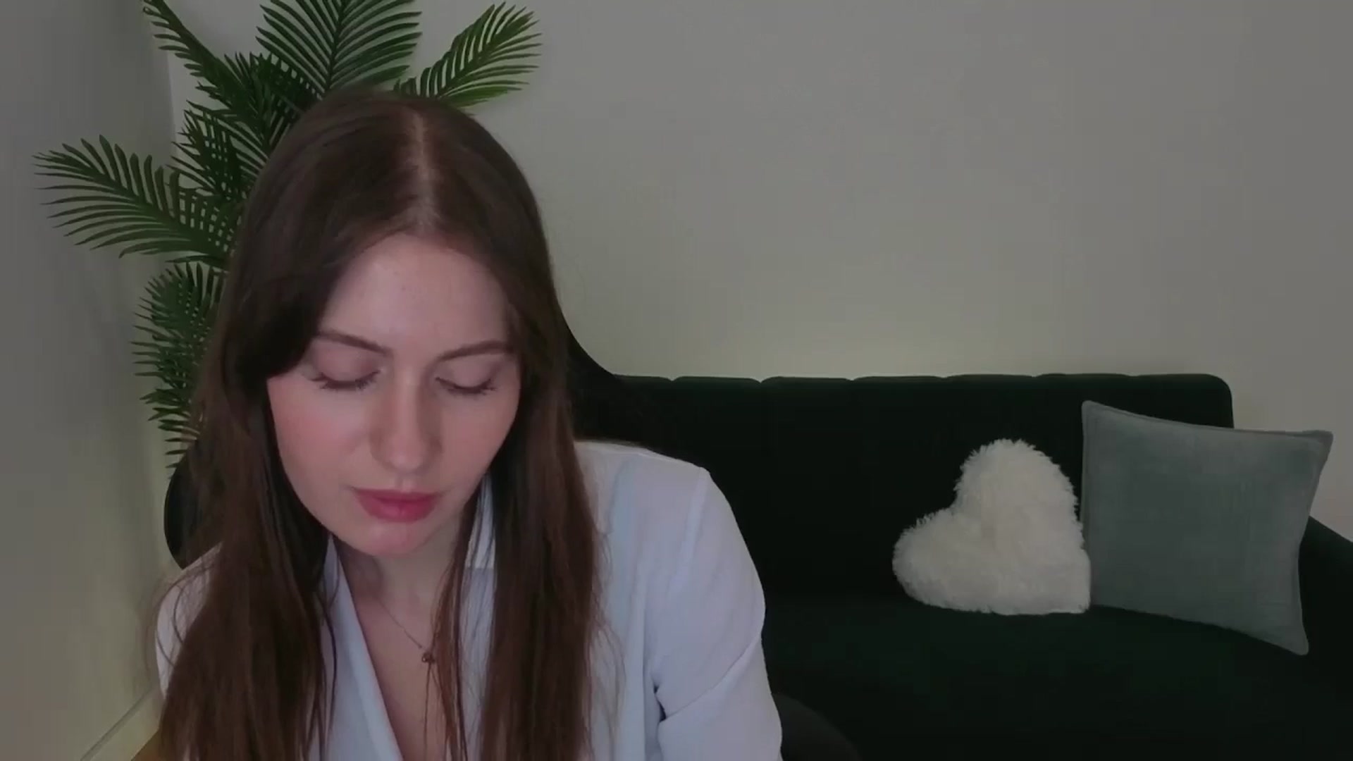 Gallery image thumbnail from Meliora's myfreecams stream on, 12/06/2025, 17:18 image 12 of 20