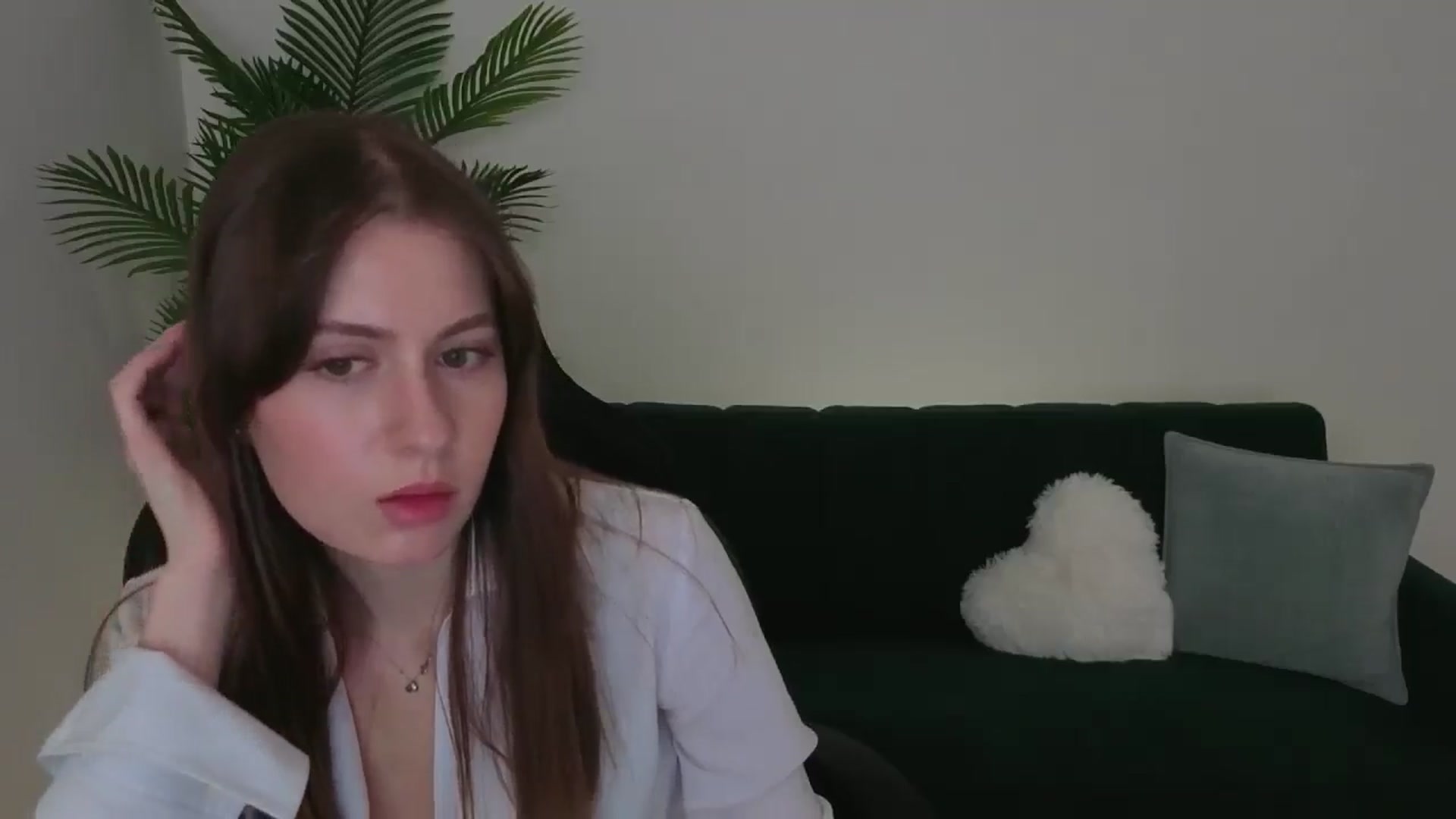 Gallery image thumbnail from Meliora's myfreecams stream on, 12/06/2025, 17:18 image 6 of 20