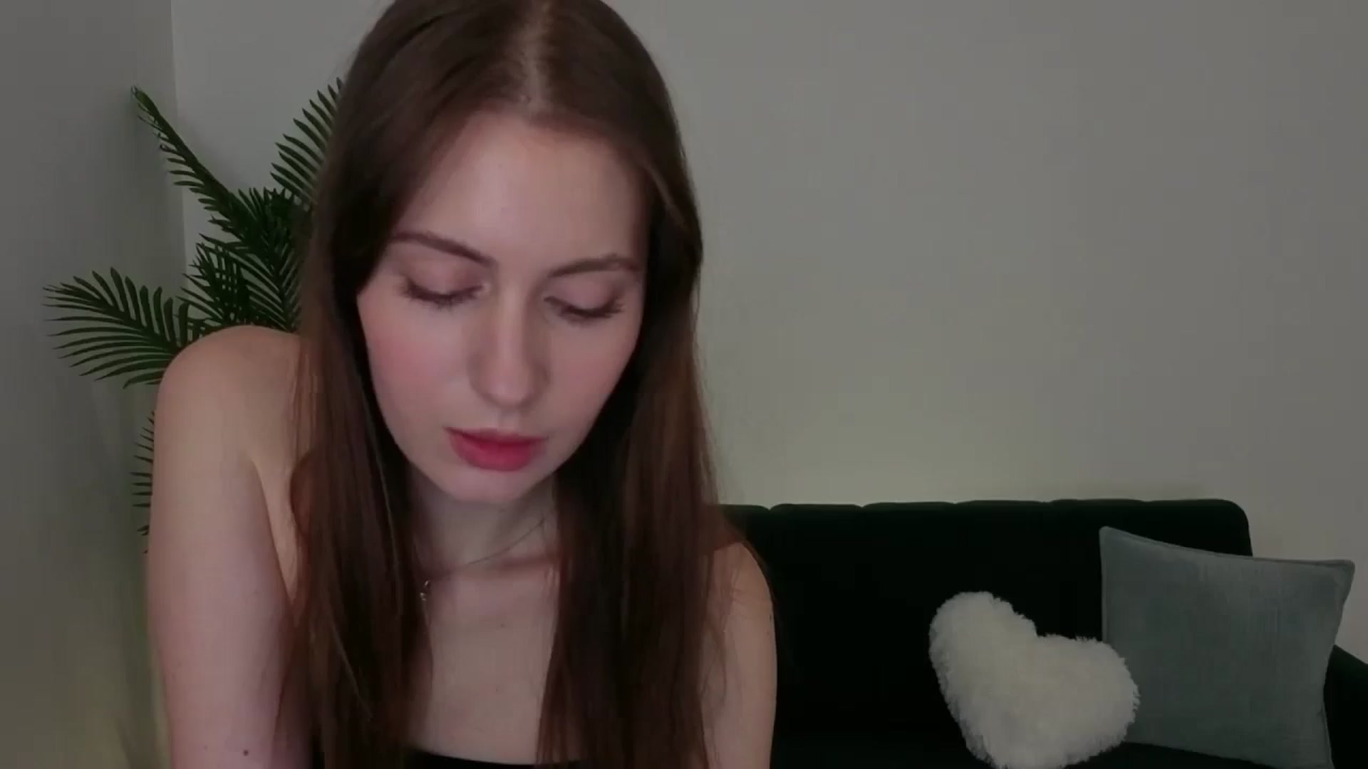 Gallery image thumbnail from Meliora's myfreecams stream on, 12/07/2025, 16:11 image 13 of 20