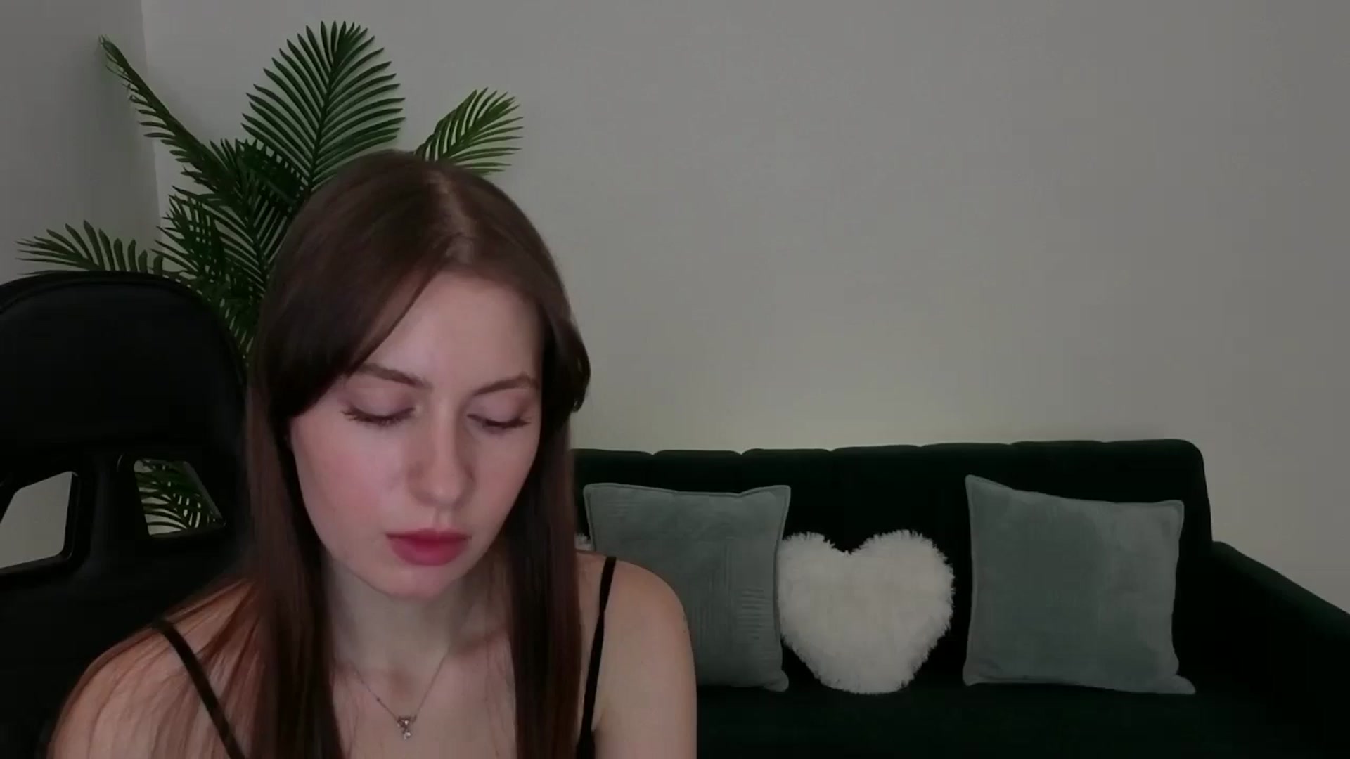 Gallery image thumbnail from Meliora's myfreecams stream on, 12/08/2025, 16:49 image 1 of 20
