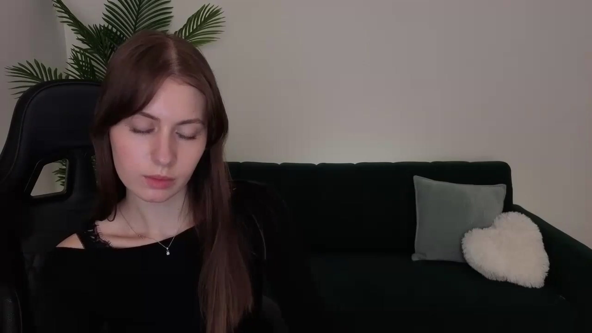 Gallery image thumbnail from Meliora's myfreecams stream on, 12/12/2025, 19:47 image 20 of 20