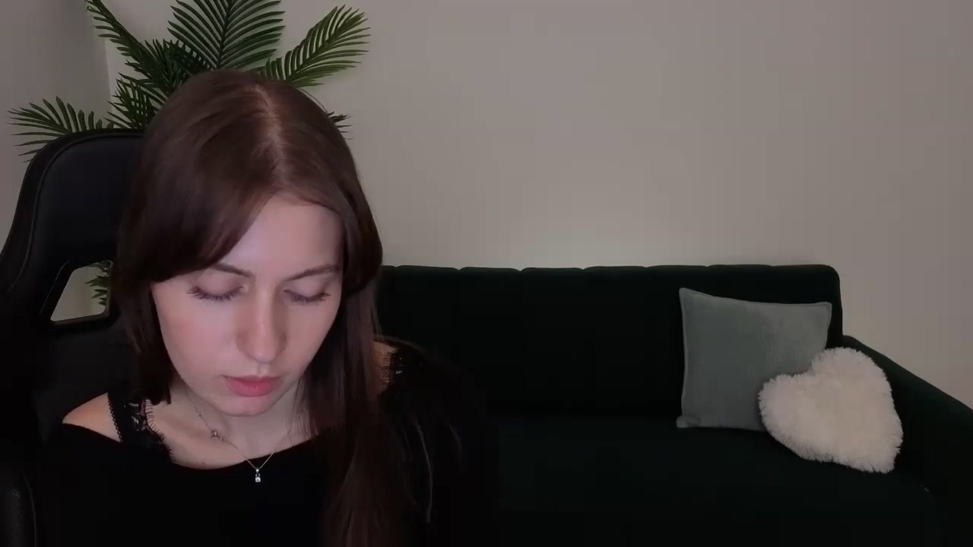 Gallery image thumbnail from Meliora's myfreecams stream on, 12/12/2025, 19:47 image 19 of 20