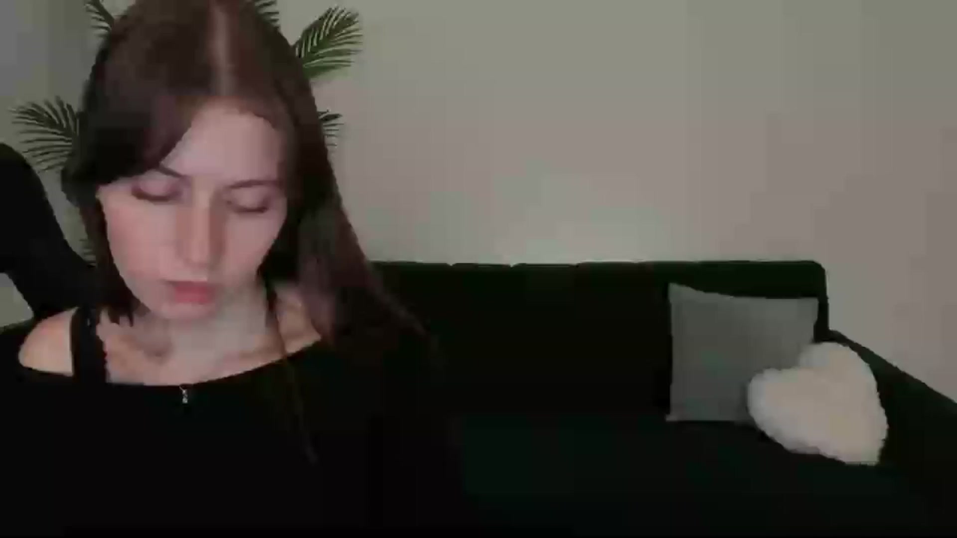Gallery image thumbnail from Meliora's myfreecams stream on, 12/12/2025, 19:47 image 10 of 20