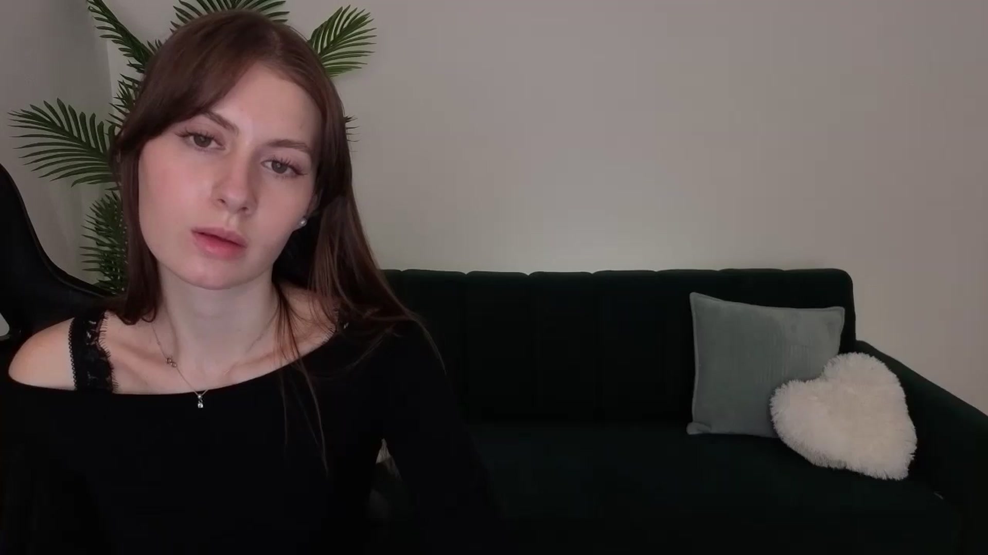 Gallery image thumbnail from Meliora's myfreecams stream on, 12/12/2025, 19:47 image 7 of 20