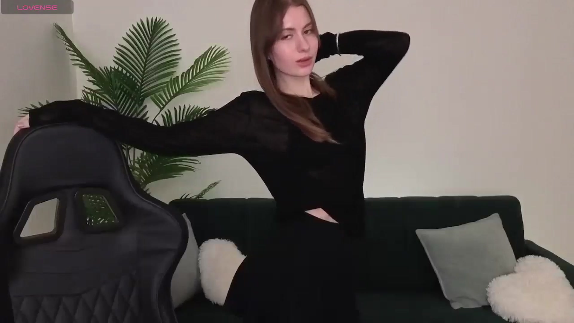 Gallery image thumbnail from Meliora's myfreecams stream on, 12/19/2025, 14:22 image 18 of 20