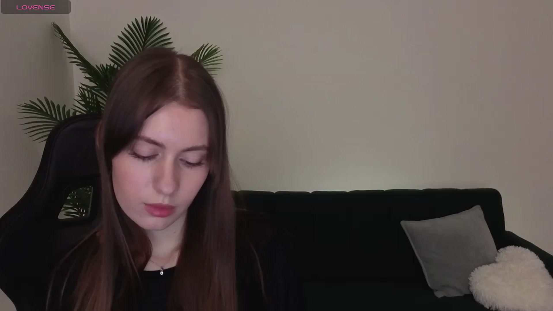 Gallery image thumbnail from Meliora's myfreecams stream on, 12/19/2025, 14:22 image 16 of 20