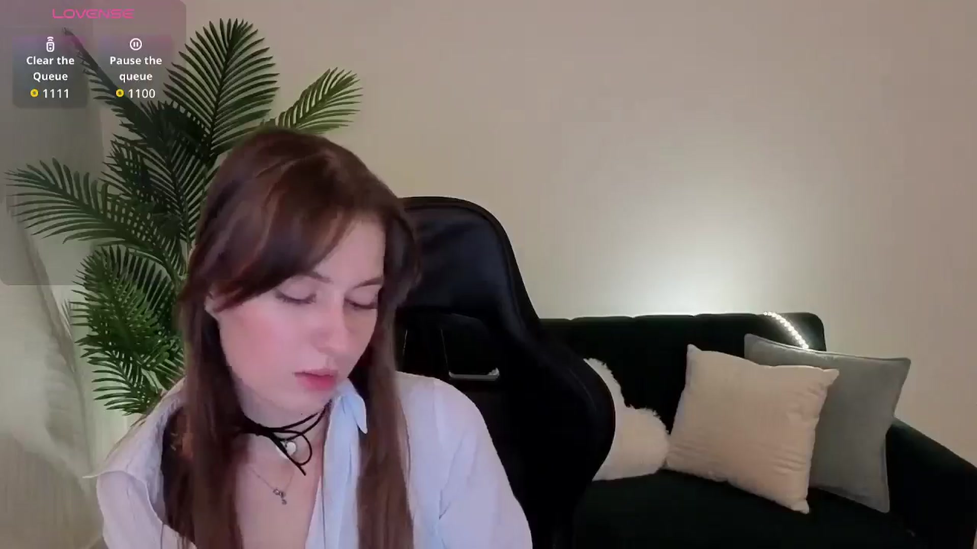Gallery image thumbnail from Meliora's myfreecams stream on, 12/23/2025, 20:47 image 17 of 20
