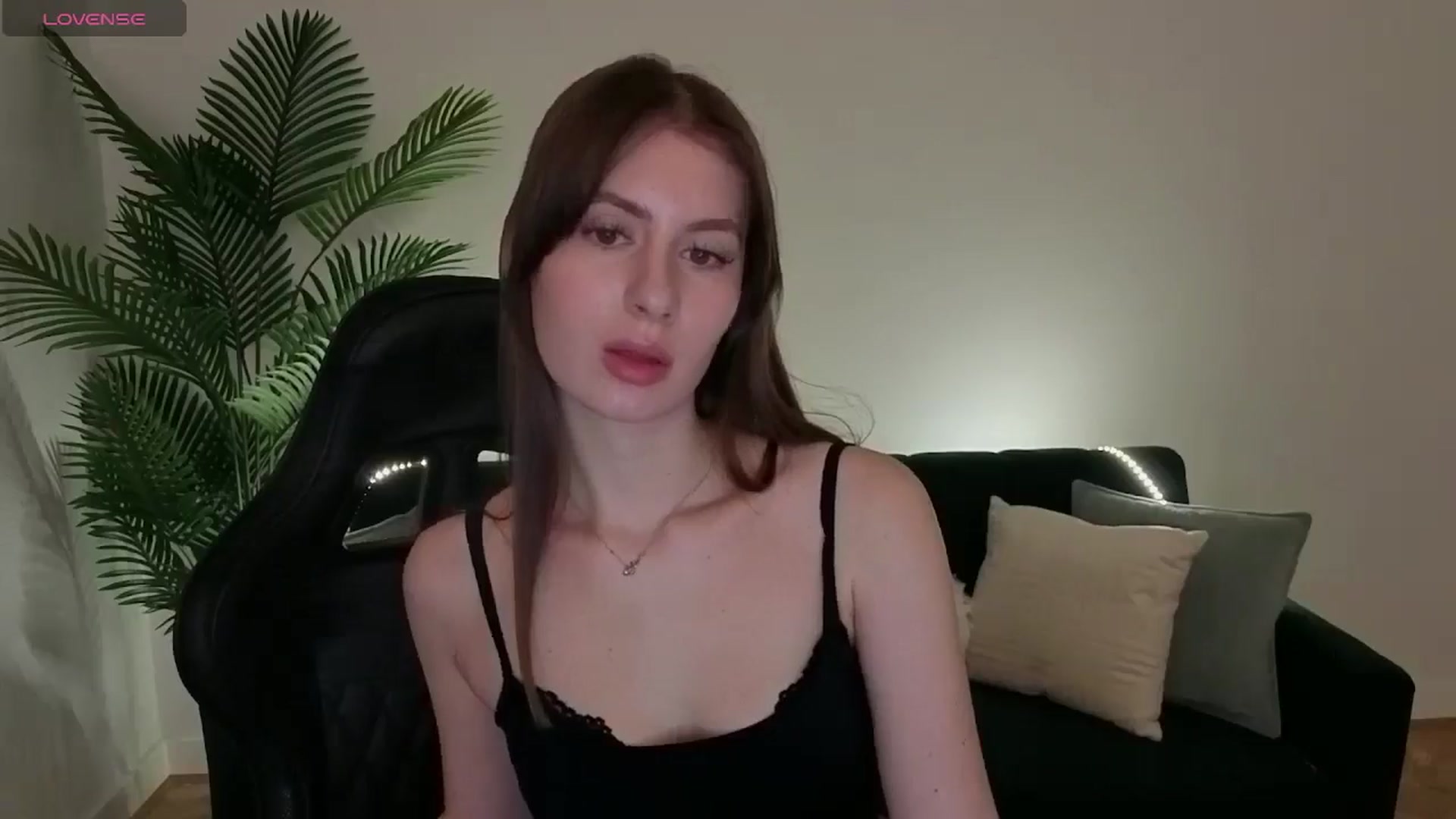 Gallery image thumbnail from Meliora's myfreecams stream on, 01/03/2026, 16:05 image 14 of 20