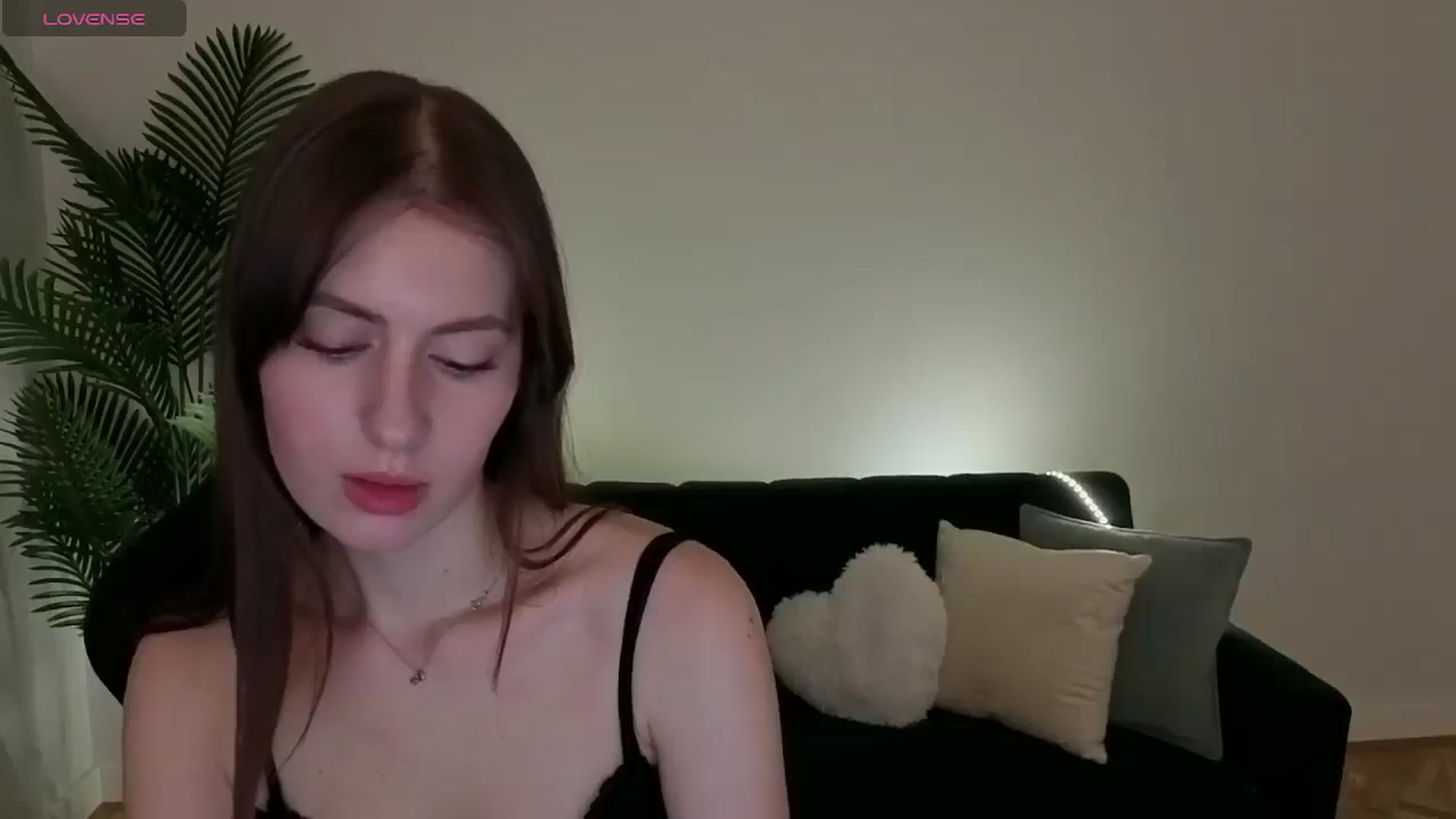 Gallery image thumbnail from Meliora's myfreecams stream on, 01/03/2026, 16:57 image 15 of 20