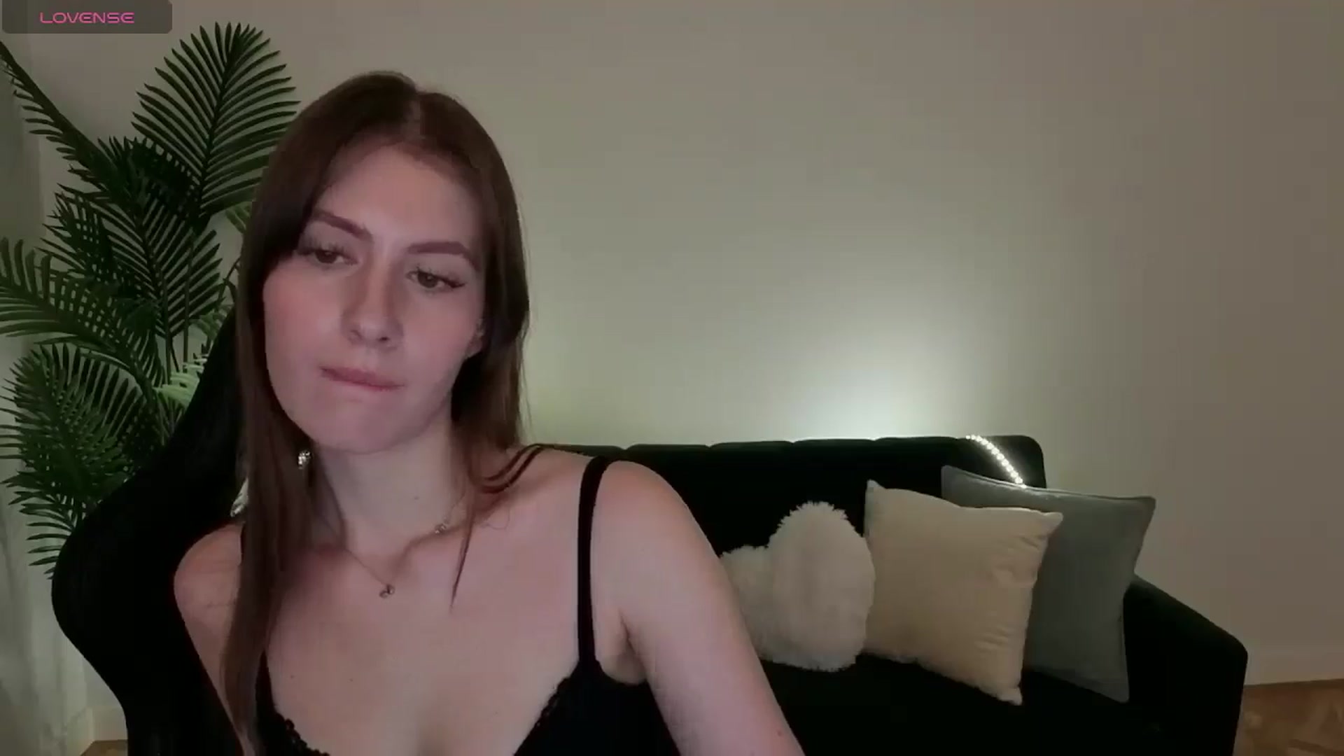 Gallery image thumbnail from Meliora's myfreecams stream on, 01/03/2026, 16:57 image 16 of 20