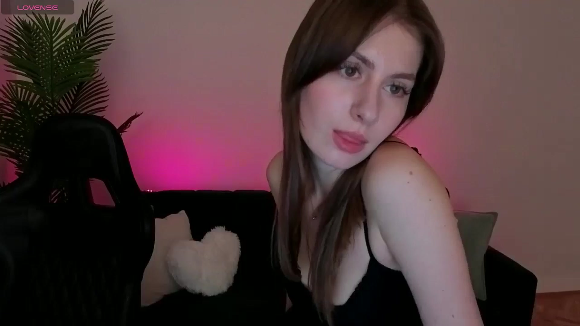 Gallery image thumbnail from Meliora's myfreecams stream on, 01/03/2026, 18:37 image 13 of 20