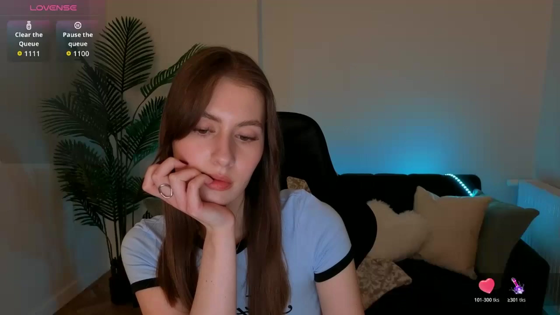 Gallery image thumbnail from Meliora's myfreecams stream on, 01/28/2026, 21:37 image 4 of 20