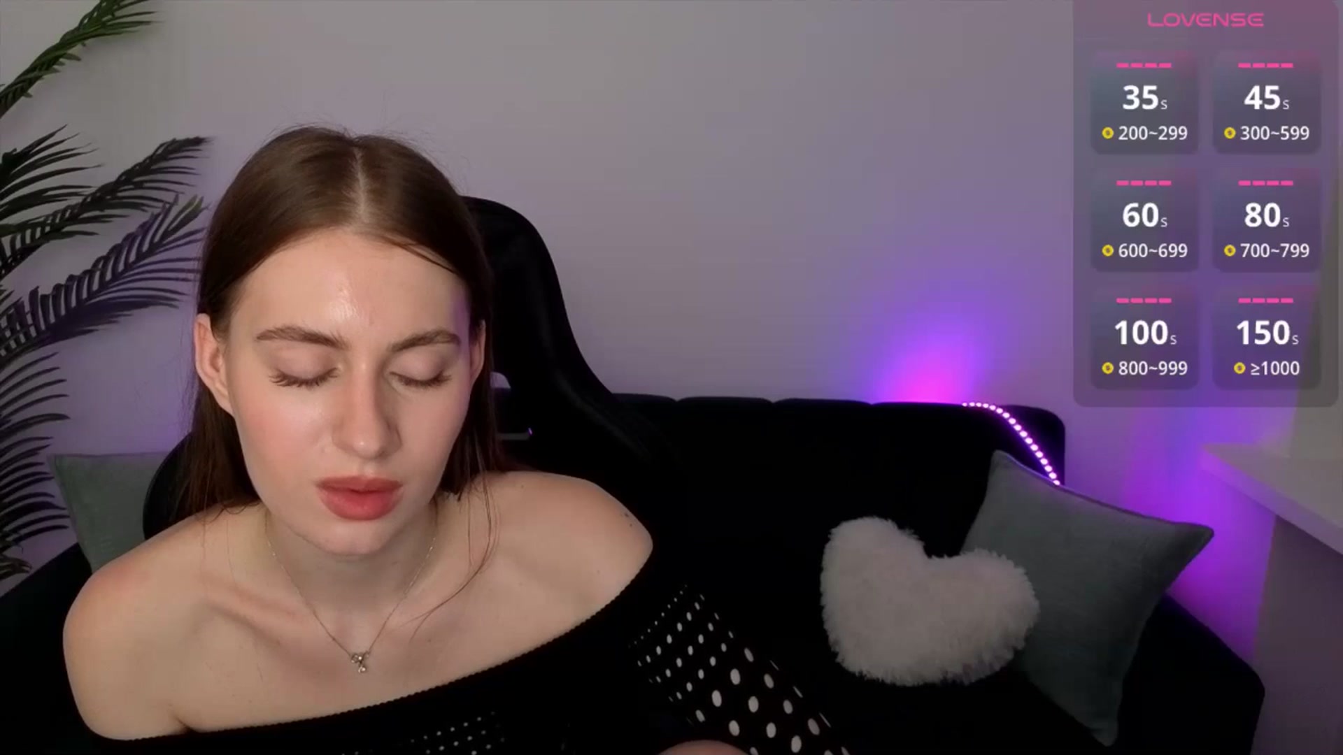 Gallery image thumbnail from Meliora's myfreecams stream on, 04/11/2026, 23:44 image 6 of 20