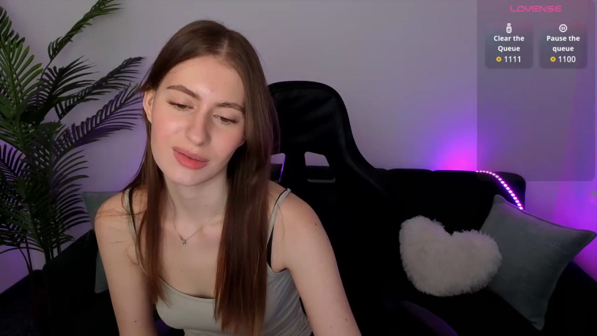 Gallery image thumbnail from Meliora's myfreecams stream on, 04/12/2026, 17:16 image 8 of 20