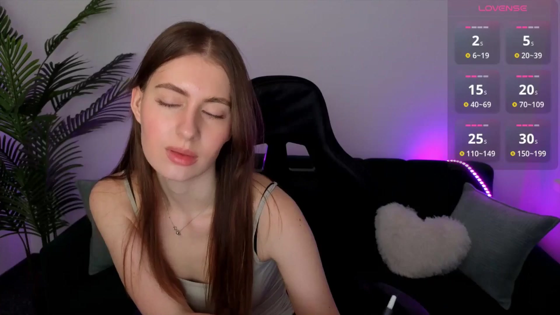 Gallery image thumbnail from Meliora's myfreecams stream on, 04/12/2026, 17:16 image 5 of 20