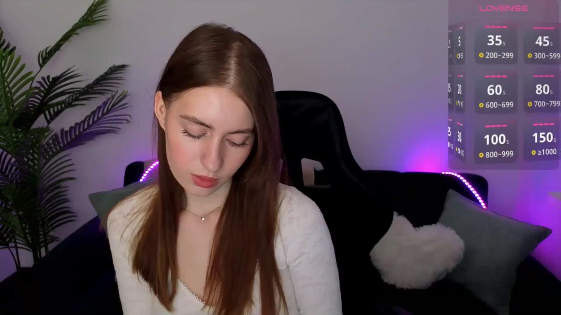 Gallery image thumbnail from Meliora's myfreecams stream on, 04/13/2026, 16:13 image 17 of 20