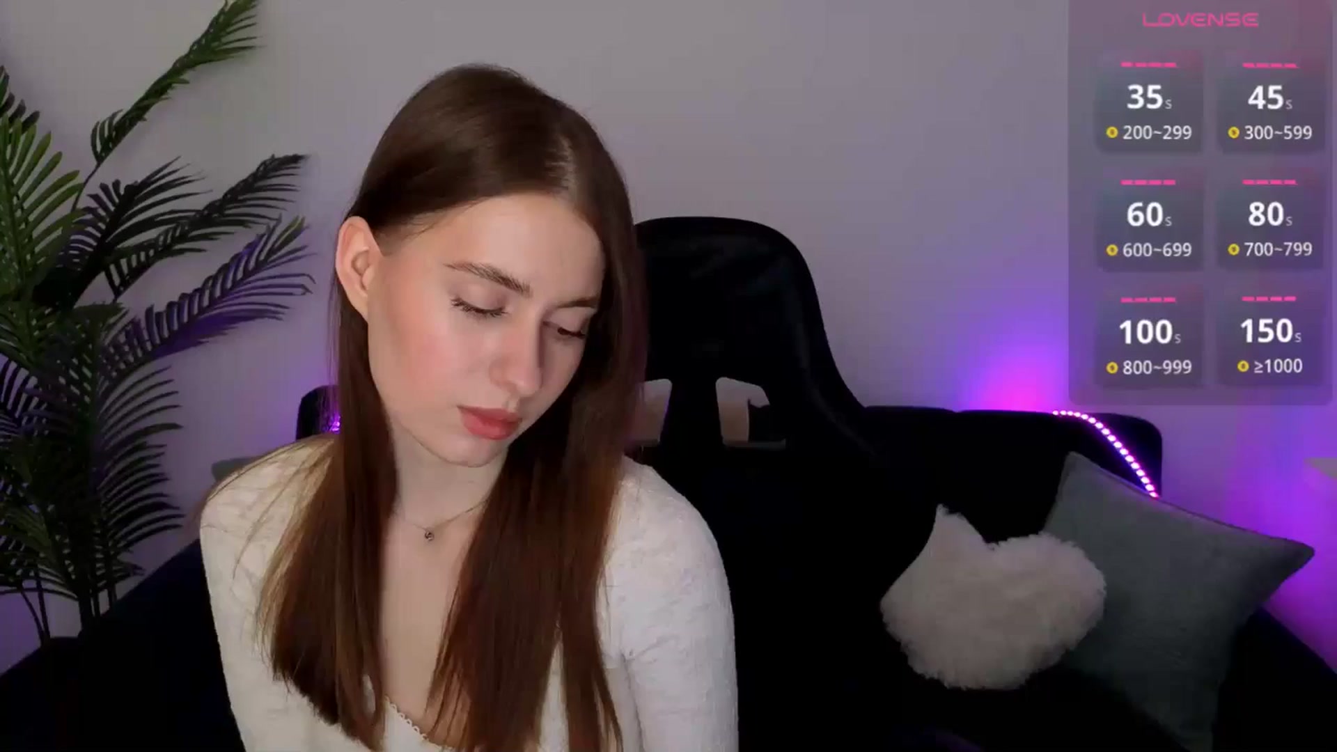 Gallery image thumbnail from Meliora's myfreecams stream on, 04/13/2026, 16:13 image 18 of 20