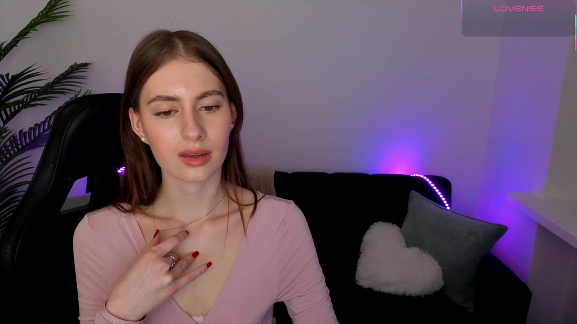 Gallery image thumbnail from Meliora's myfreecams stream on, 04/16/2026, 19:47 image 15 of 20