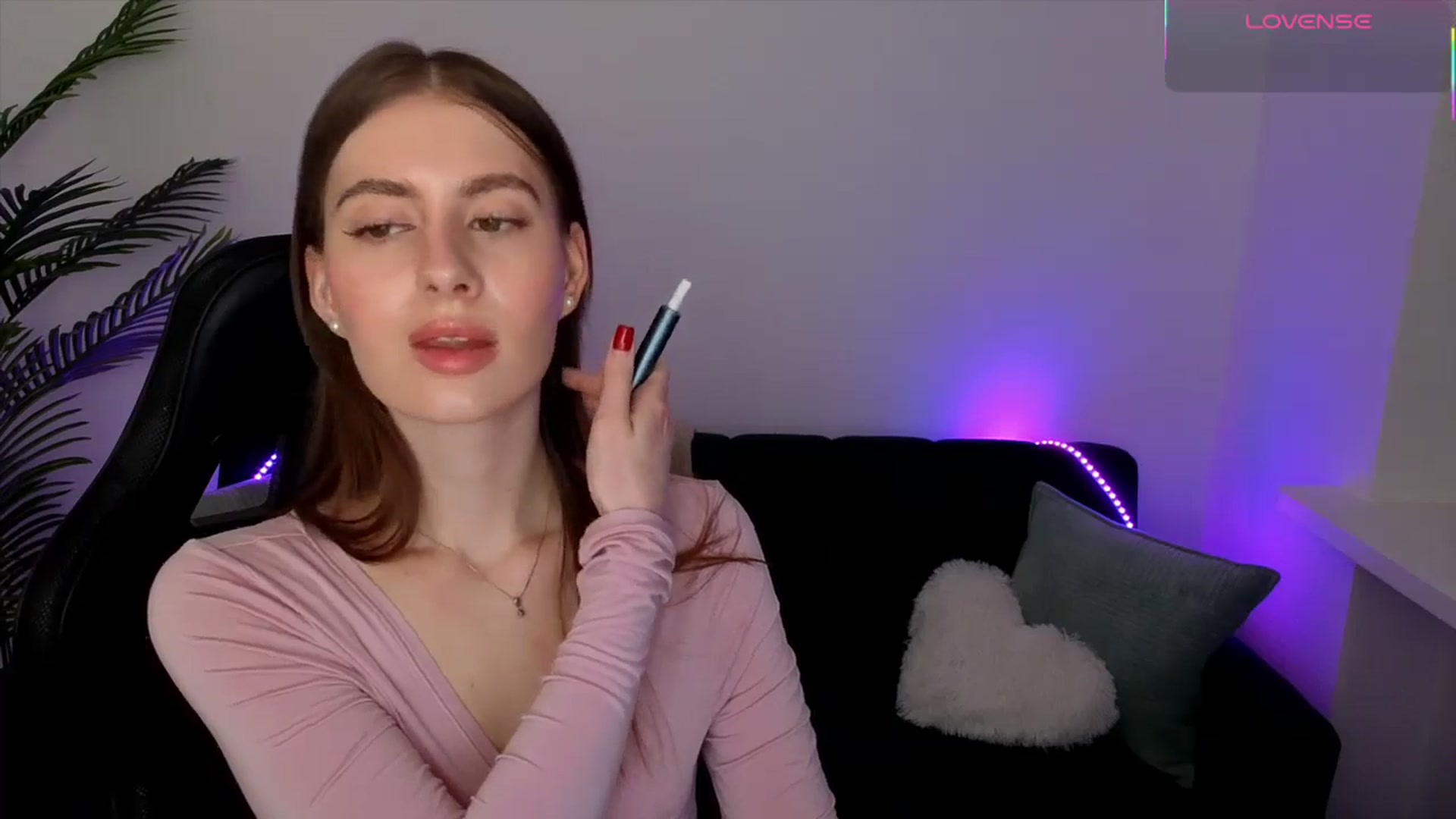 Gallery image thumbnail from Meliora's myfreecams stream on, 04/16/2026, 19:47 image 12 of 20