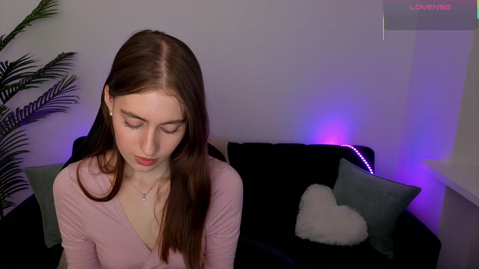Gallery image thumbnail from Meliora's myfreecams stream on, 04/16/2026, 19:47 image 19 of 20