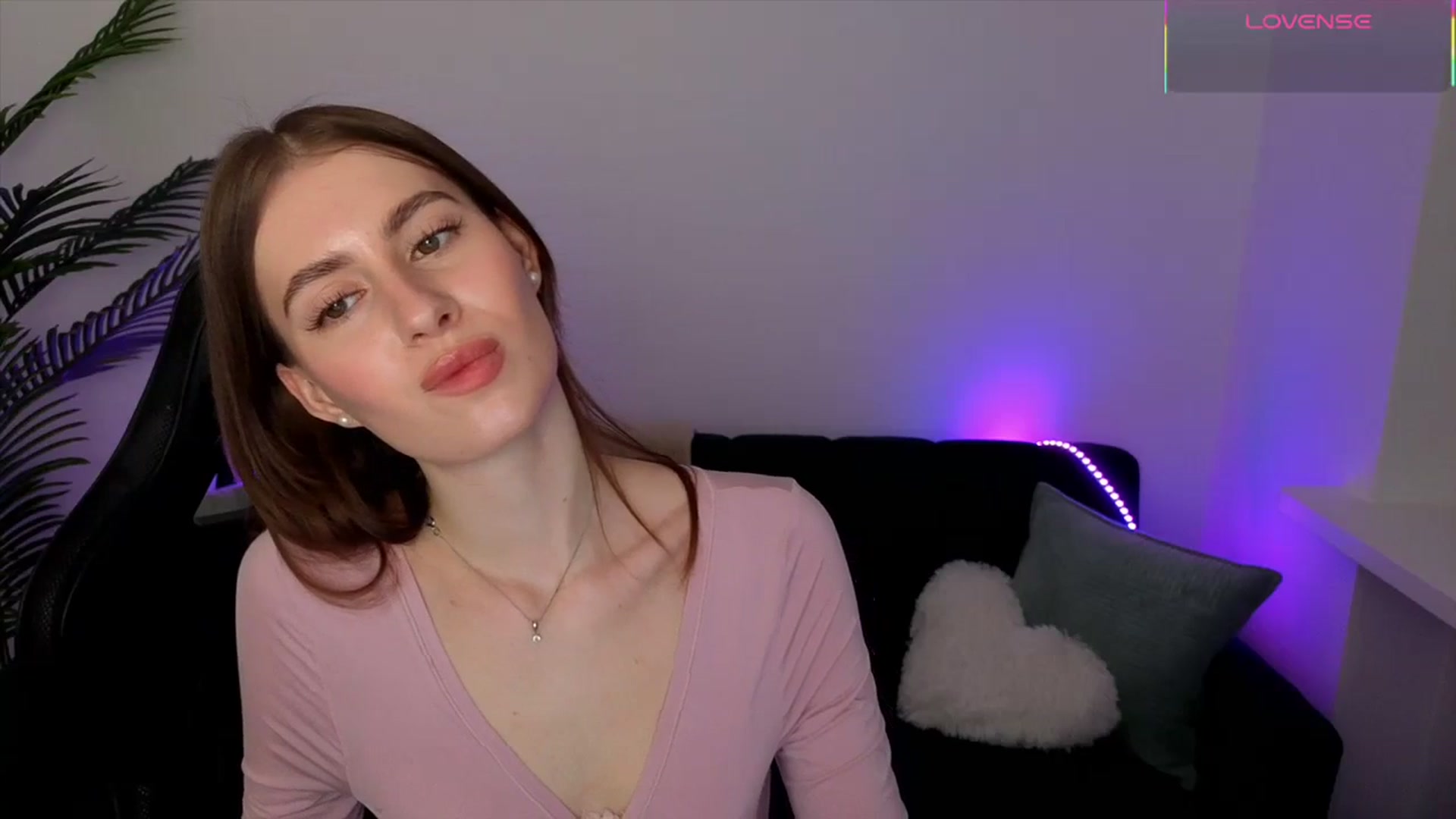 Gallery image thumbnail from Meliora's myfreecams stream on, 04/16/2026, 19:47 image 14 of 20