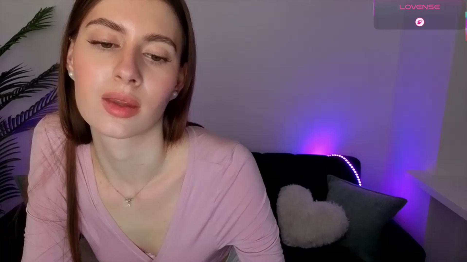Gallery image thumbnail from Meliora's myfreecams stream on, 04/16/2026, 22:51 image 18 of 20