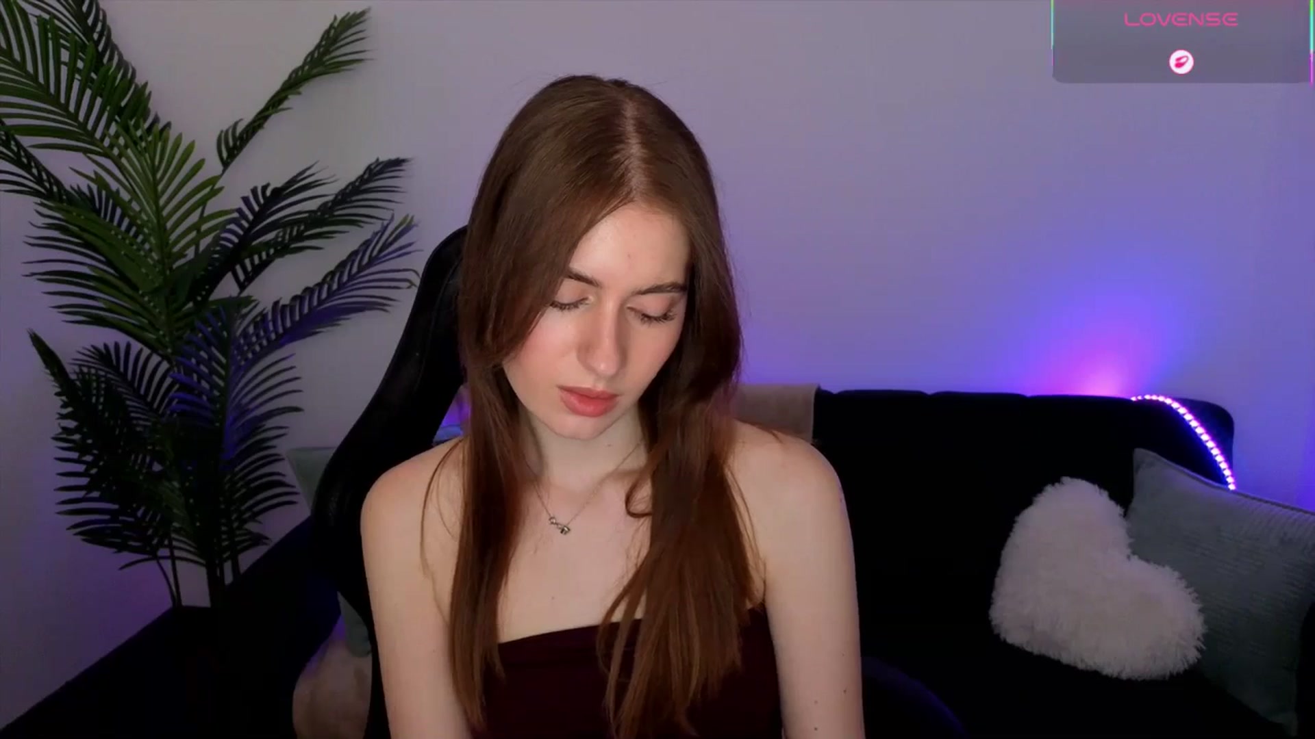 Gallery image thumbnail from Meliora's myfreecams stream on, 04/19/2026, 16:28 image 15 of 20
